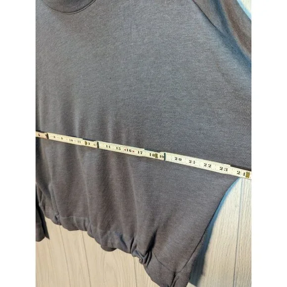 Fabletics Long Sleeve Sweatshirt Women's Gray Lightweight Drawstring Crop Large - Picture 4 of 6